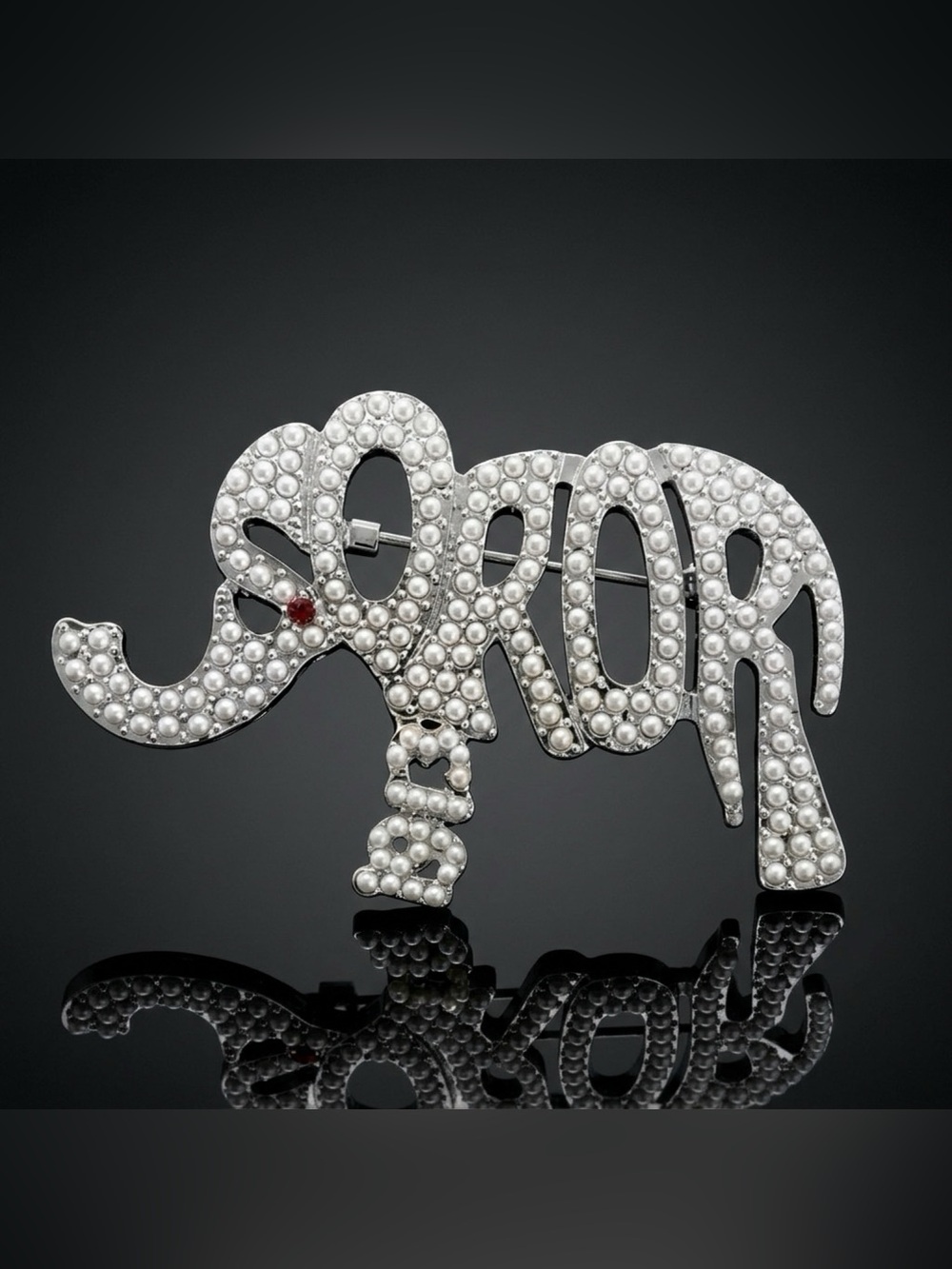 Fashion Jewelry Initial Elephant Brooch
Stylish brooch with iconic initials.
